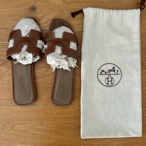 Hermes Oran Sandals- size 7